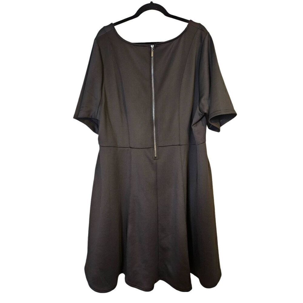 Torrid black scuba elbow sleeve fluted dress.  Size 4X. NWT. - Picture 2 of 5